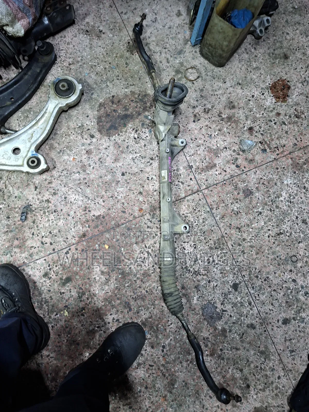 Nissan Tiiida Steering Rack.