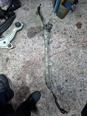 Nissan Tiiida Steering Rack.