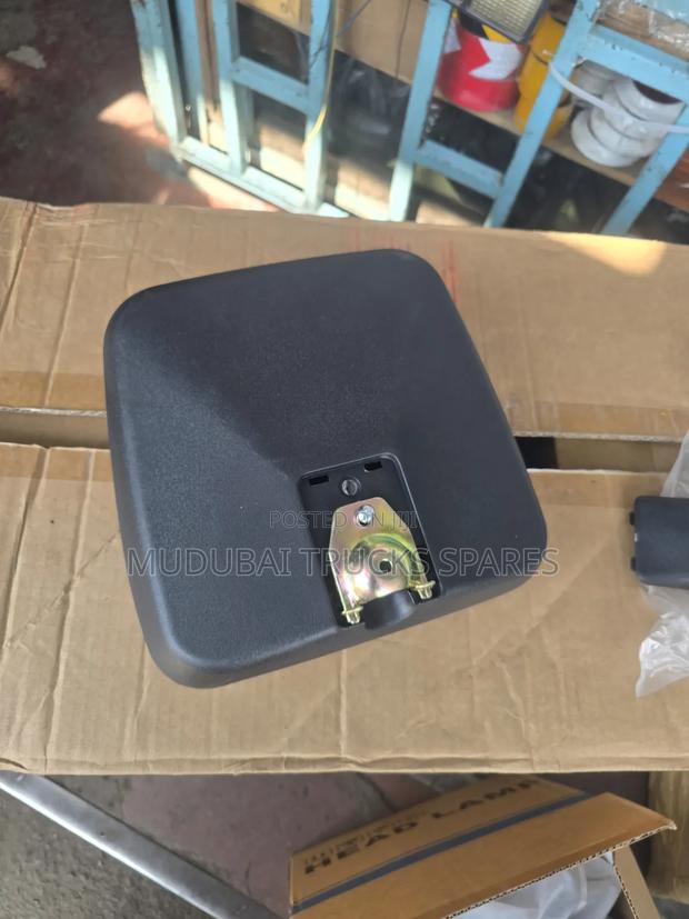Isuzu F-Series New Model Third Square Mirror - main view