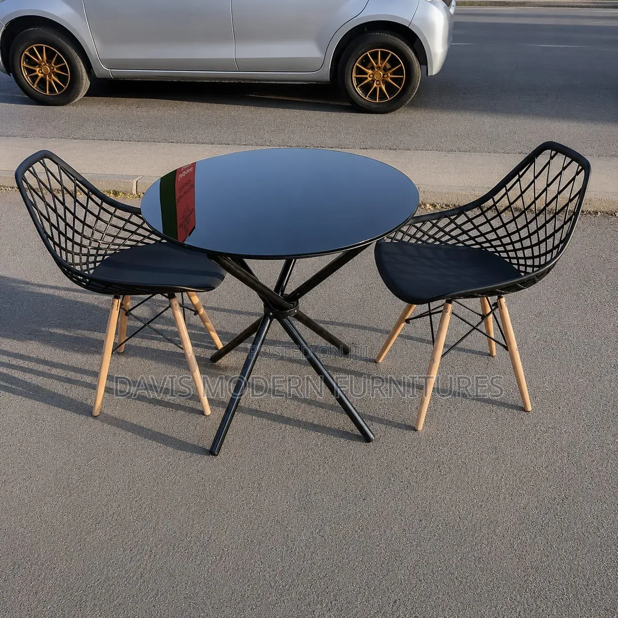 Round Top Glass Bistro Table