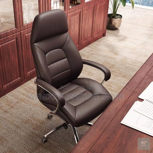 Office Chairs; Caren Executive Office Chair - thumbnail 2