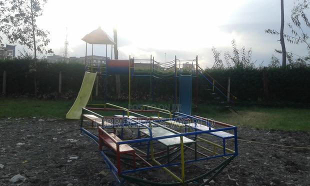 Kids Seesaw - thumbnail 4