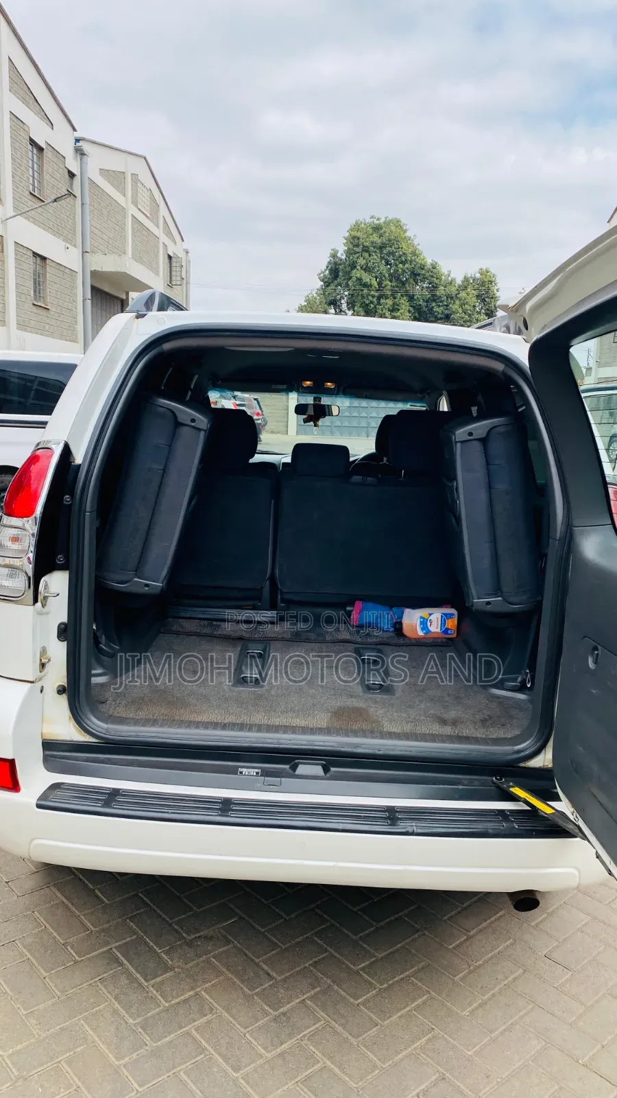 Toyota Land Cruiser Prado 2009 White