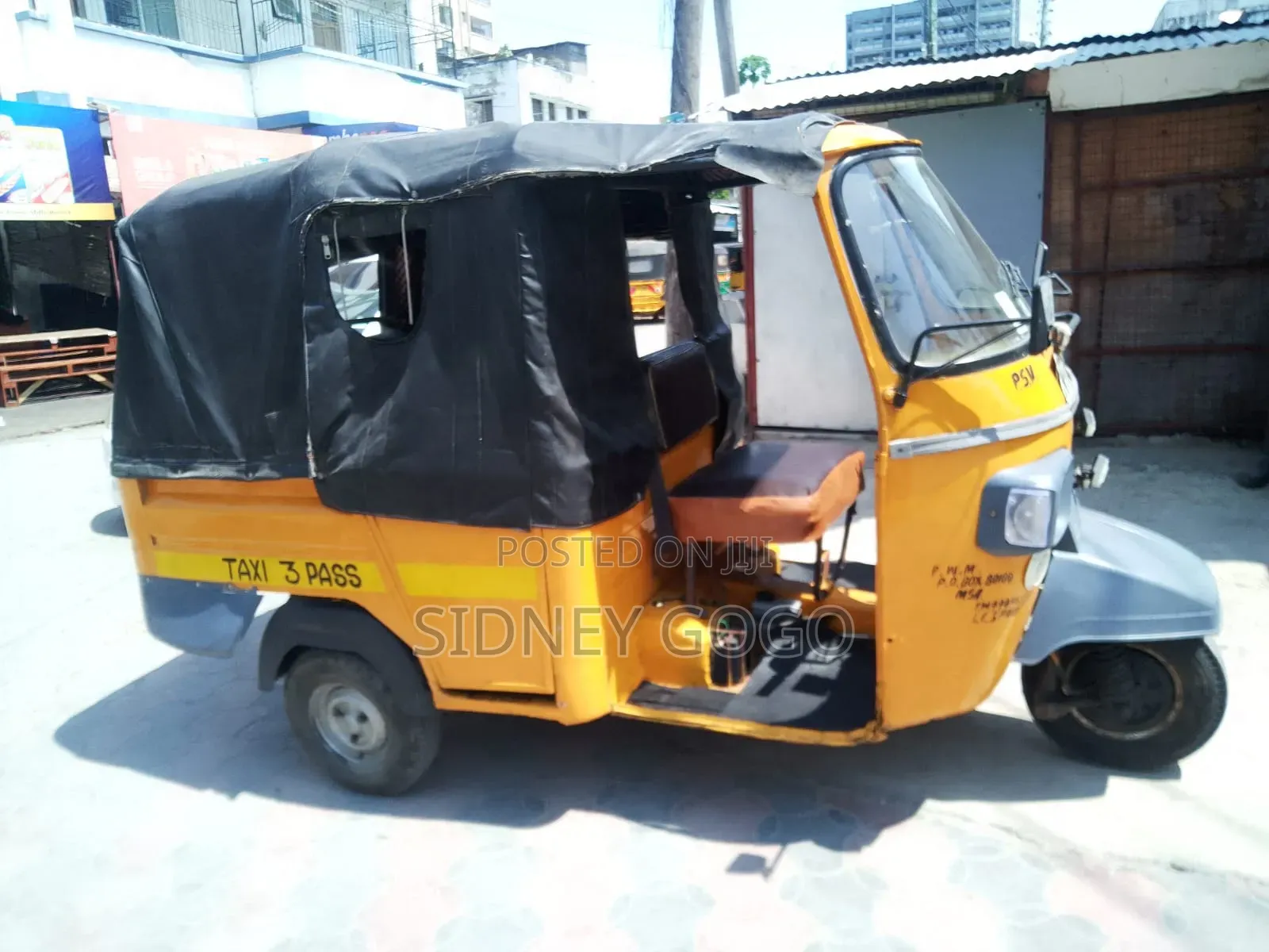 Piaggio Scooter 2019 Yellow