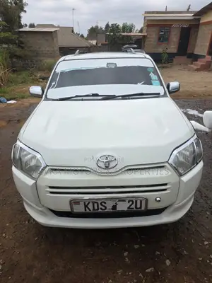 Toyota Succeed 2018 White
