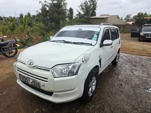 Toyota Succeed 2018 White