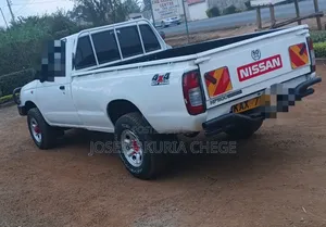 Nissan Hardbody Manual 4WD, Diesel QD32