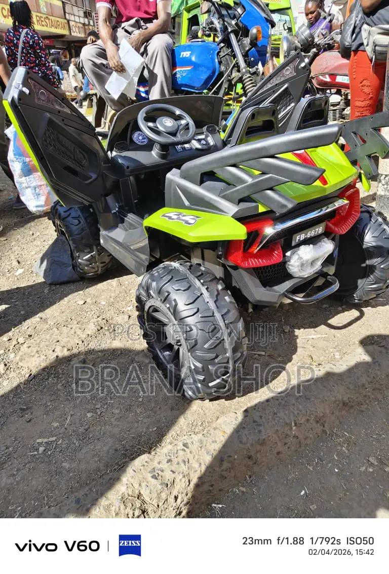 Kids Electric Ride-on Off-Road UTV / Dune Buggy. Green