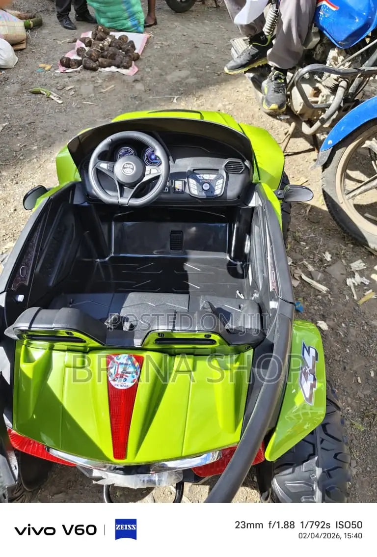 Kids Electric Ride-on Off-Road UTV / Dune Buggy. Green