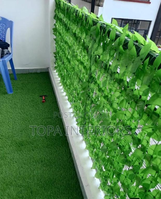 Light Green Artificial Plants for Balcony Privacy Fencing Shield