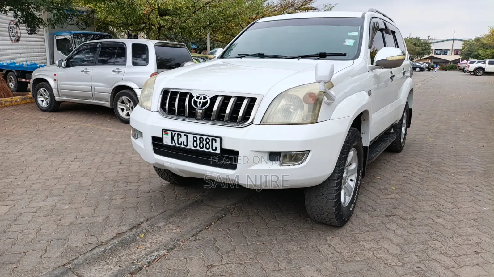 Toyota Land Cruiser Prado 2008 White