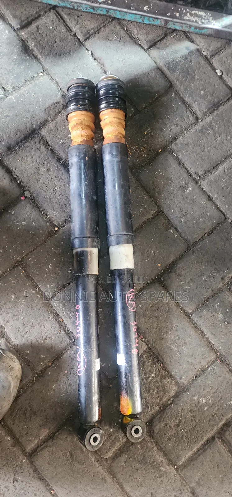 Honda Vezel Rear Shock