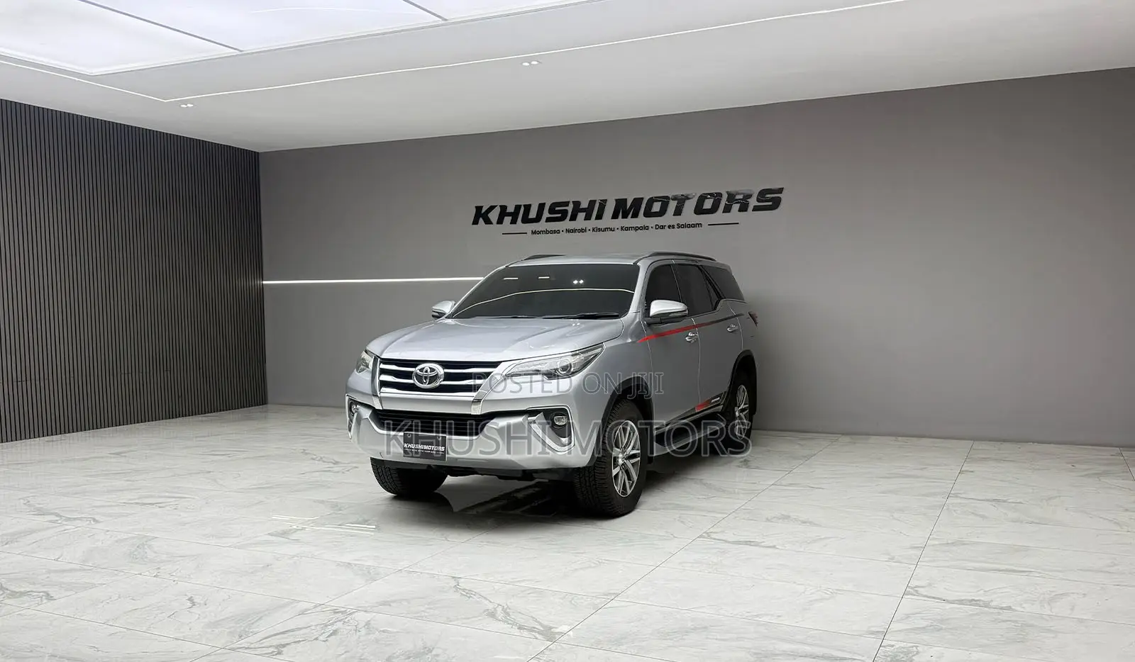 Toyota Fortuner 2019 Silver