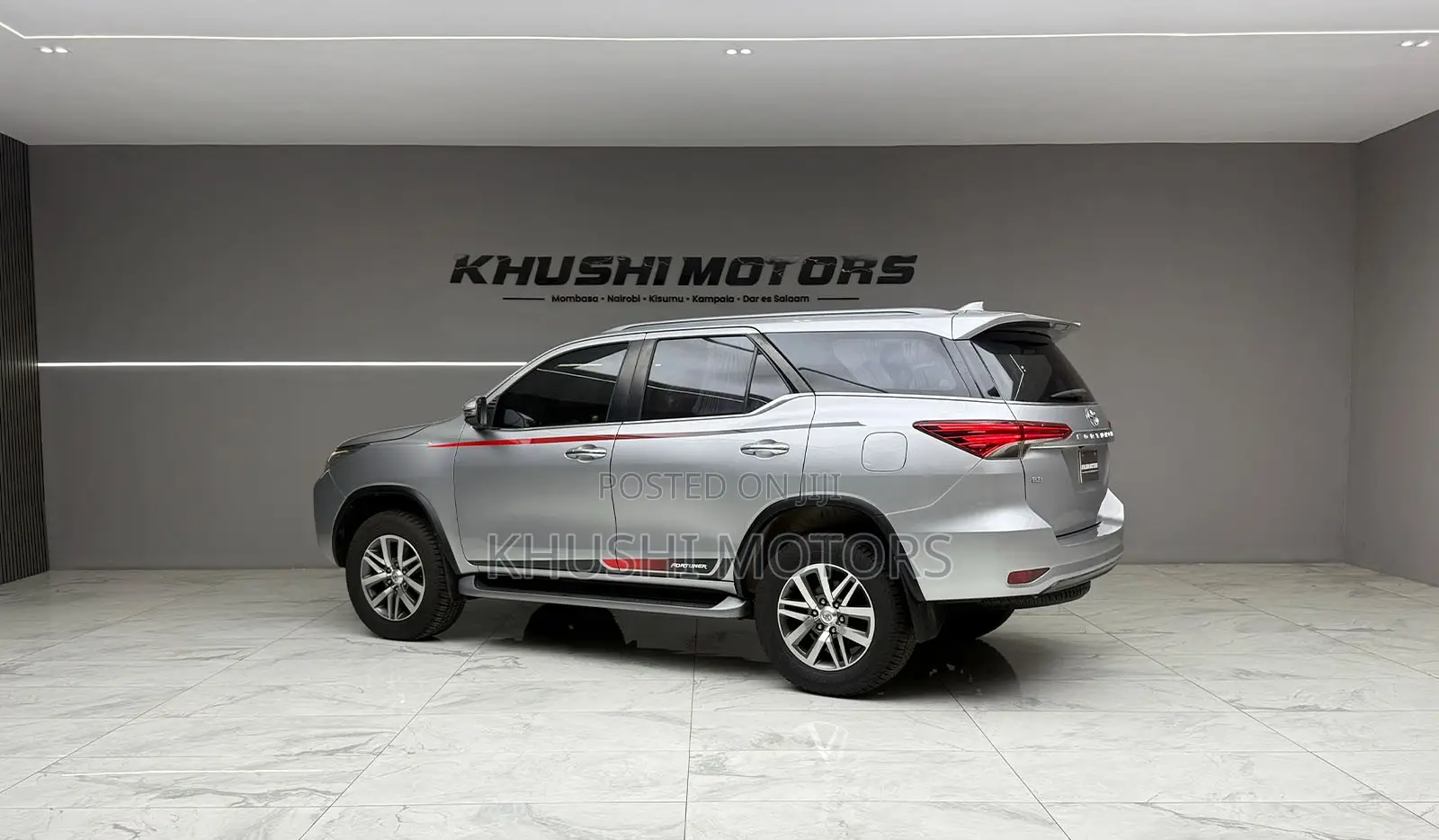 Toyota Fortuner 2019 Silver