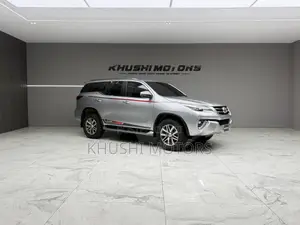 Toyota Fortuner 2019 Silver