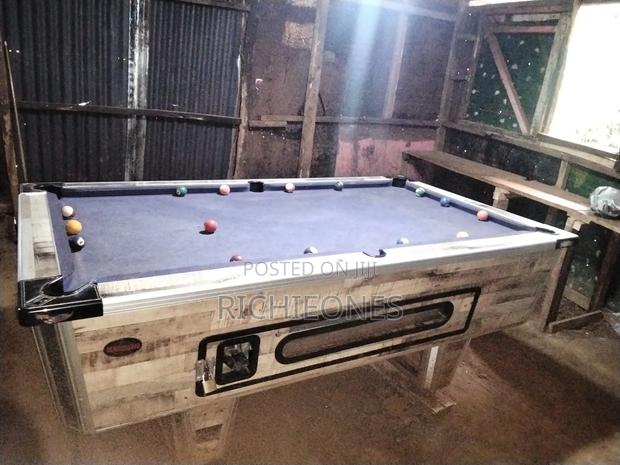 Pool Table - thumbnail 2