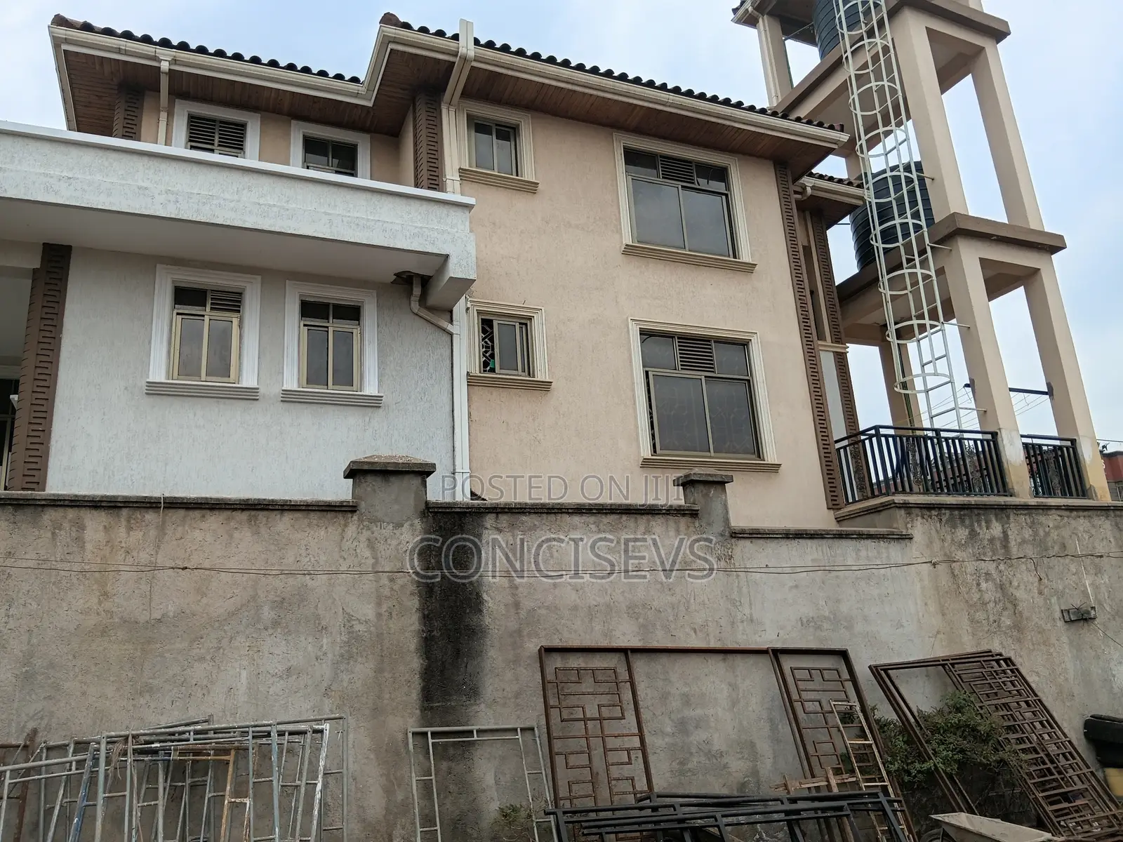 Marurui Thome 40x80 Near Marurui Primary SCH
