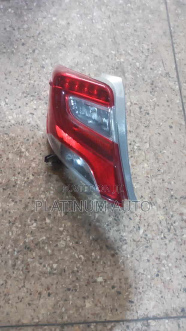 Back Light Vitz 2015