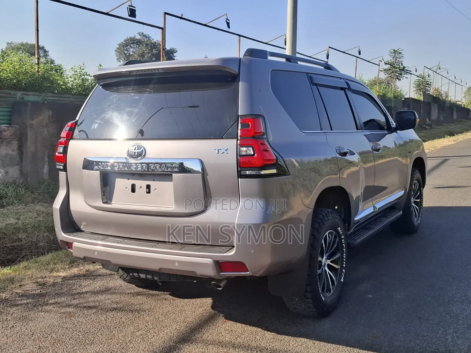 Toyota Land Cruiser Prado 2018 Gray