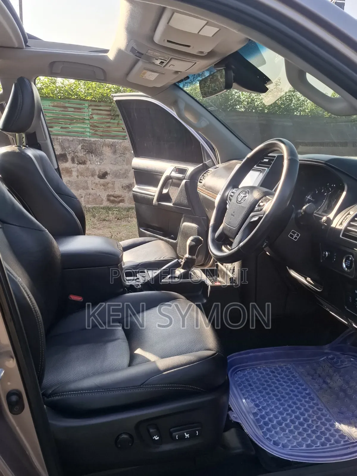 Toyota Land Cruiser Prado 2018 Gray