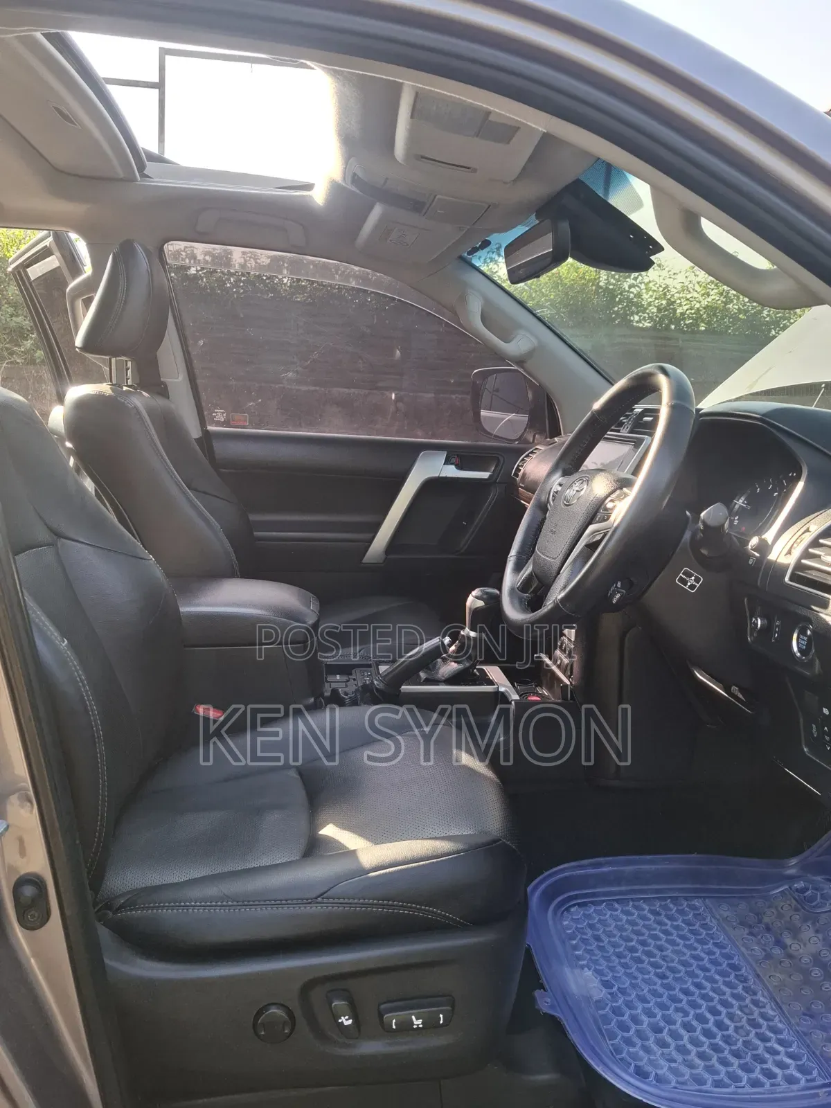 Toyota Land Cruiser Prado 2018 Gray