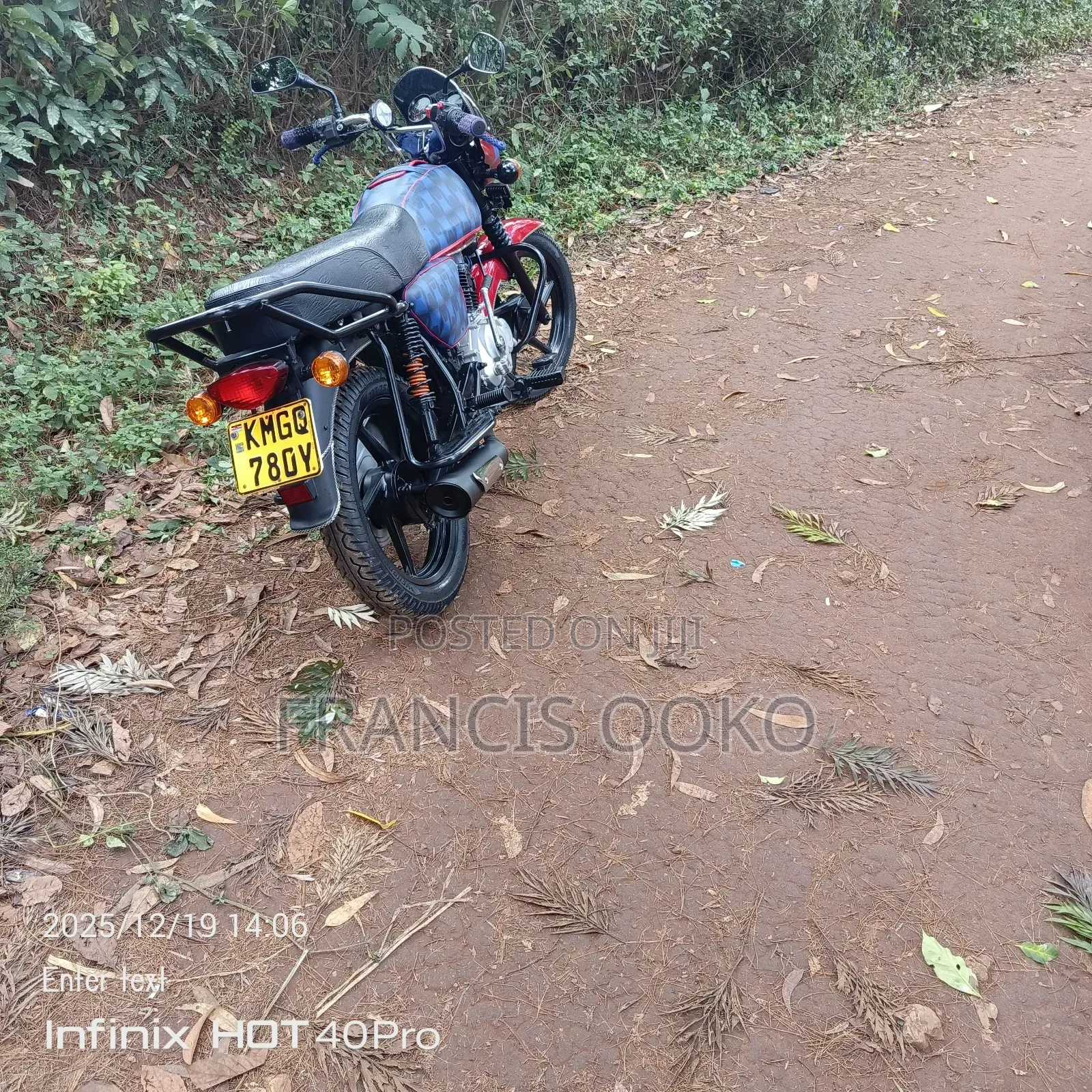 Bajaj Boxer 150 UG 2025 Red