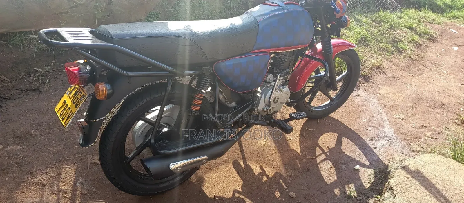 Bajaj Boxer 150 UG 2025 Red