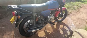 Bajaj Boxer 150 UG 2025 Red