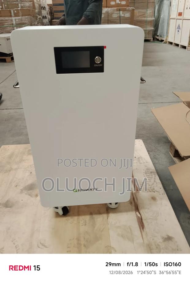 LITHIUM BATTERIES - Growatt