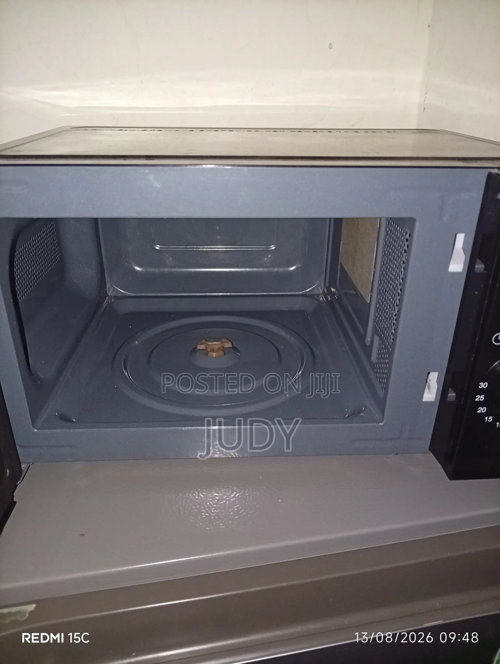 Quick Sale Von Microwave