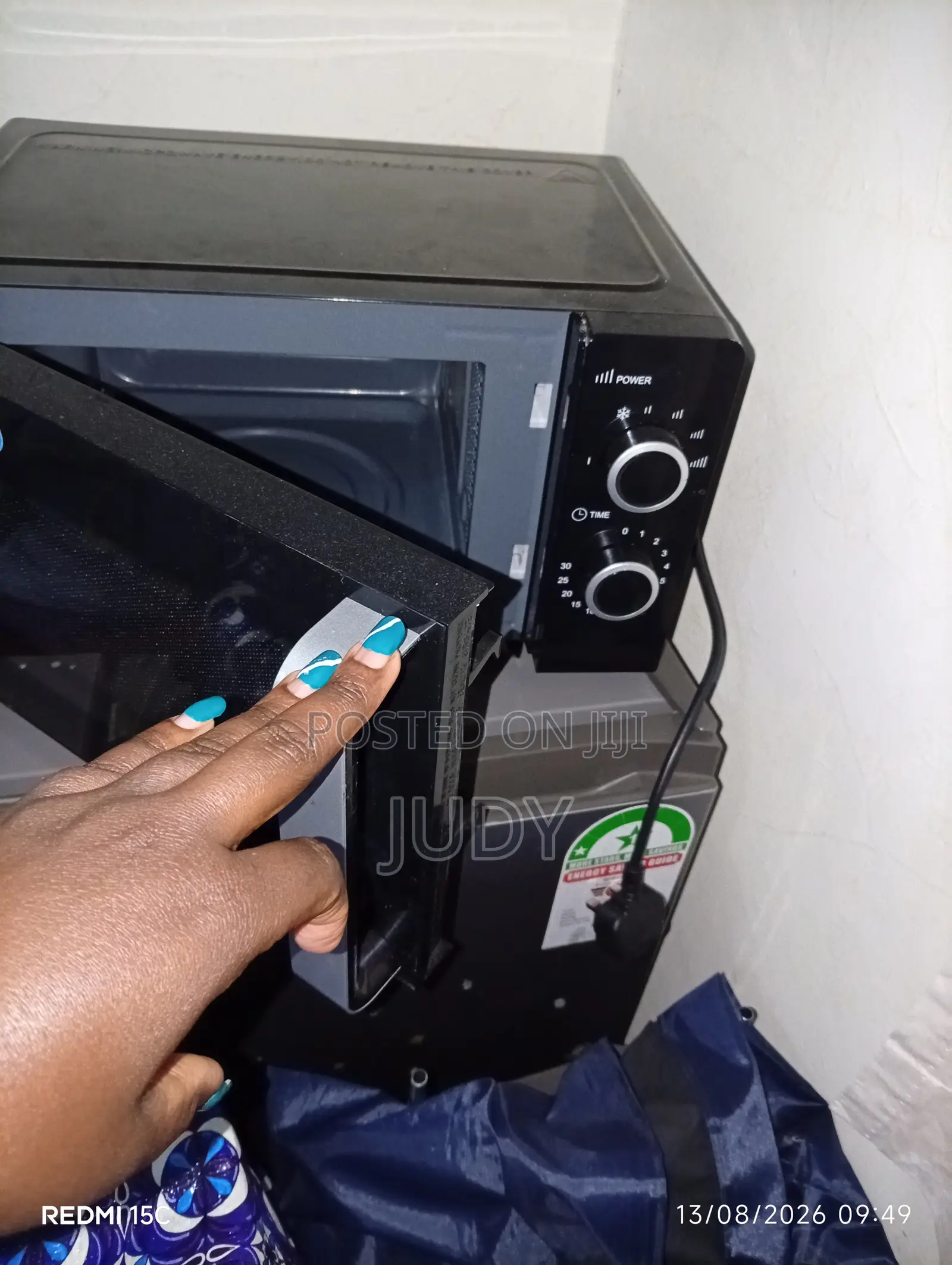 Quick Sale Von Microwave