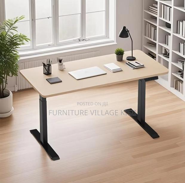 Office Furniture: Electric Adjustable Stading Desk - thumbnail 15