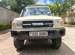 Toyota Land Cruiser 2008 Beige