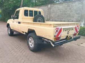 Toyota Land Cruiser 2008 Beige