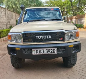 Toyota Land Cruiser 2008 Beige