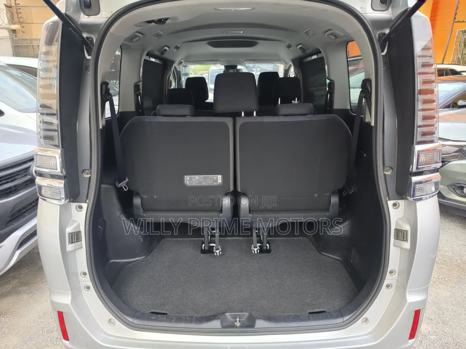 Toyota Voxy ZS 2WD 8-Seater 2019 Silver