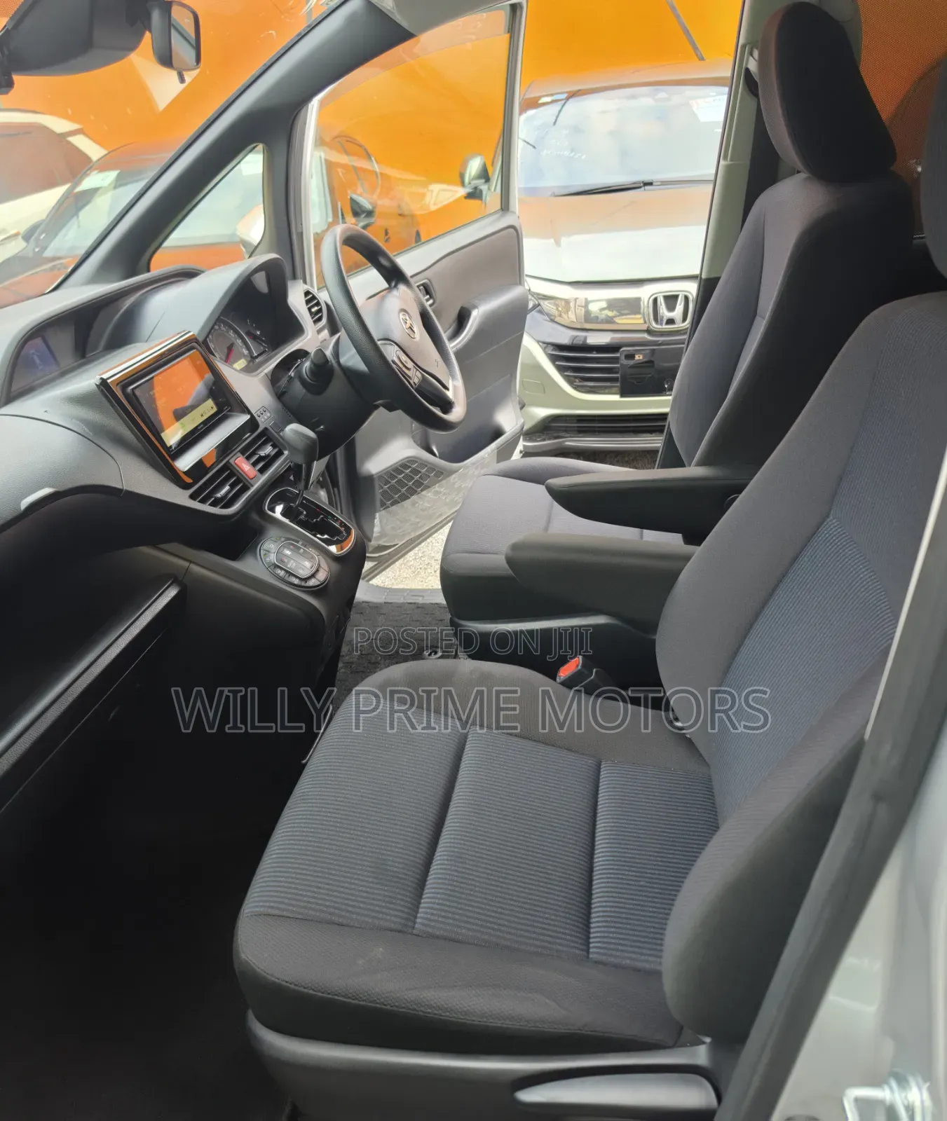 Toyota Voxy ZS 2WD 8-Seater 2019 Silver