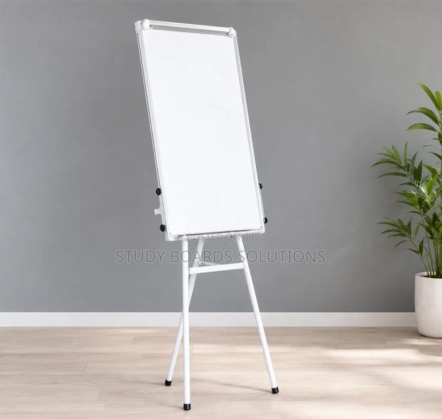 Flipchart Writing Board 90cmx60cm - main view