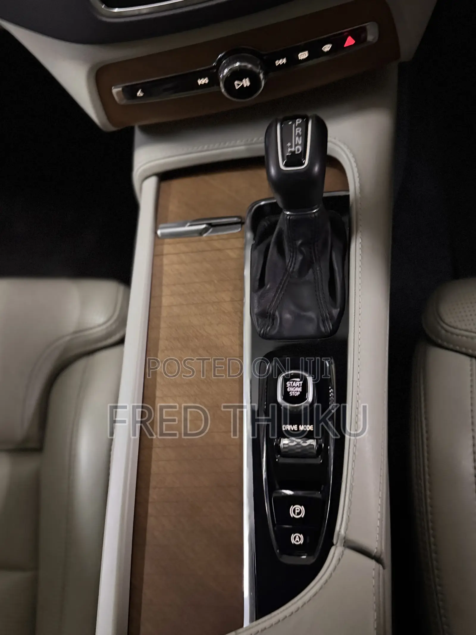 Volvo XC90 T6 Inscription 7 Passenger AWD 2020 White