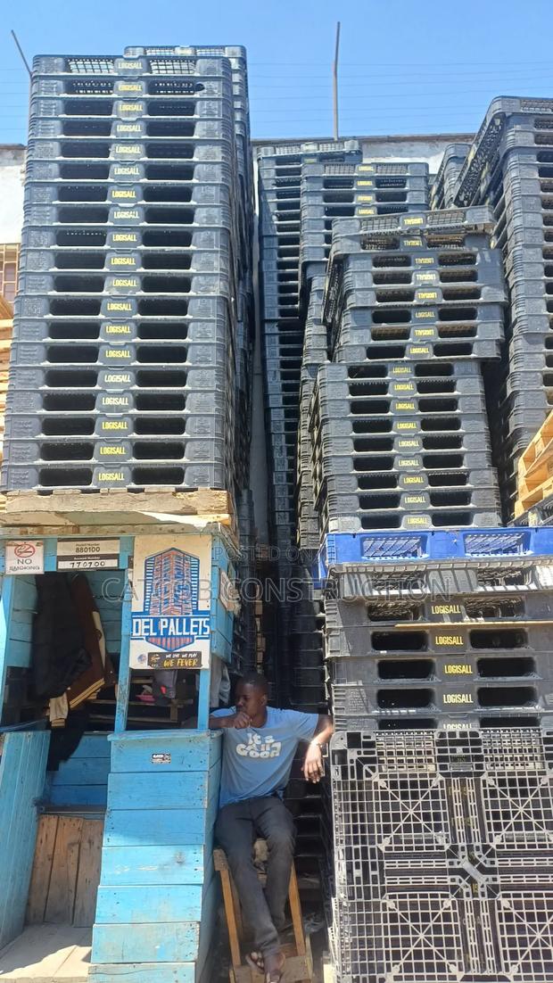 Plastic Pallets Size 110cm*110cm - thumbnail 2