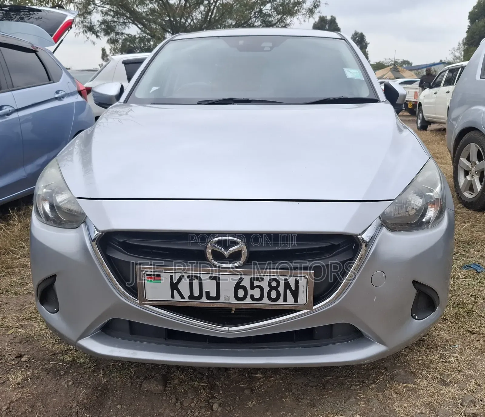 Mazda Demio 2017 Silver
