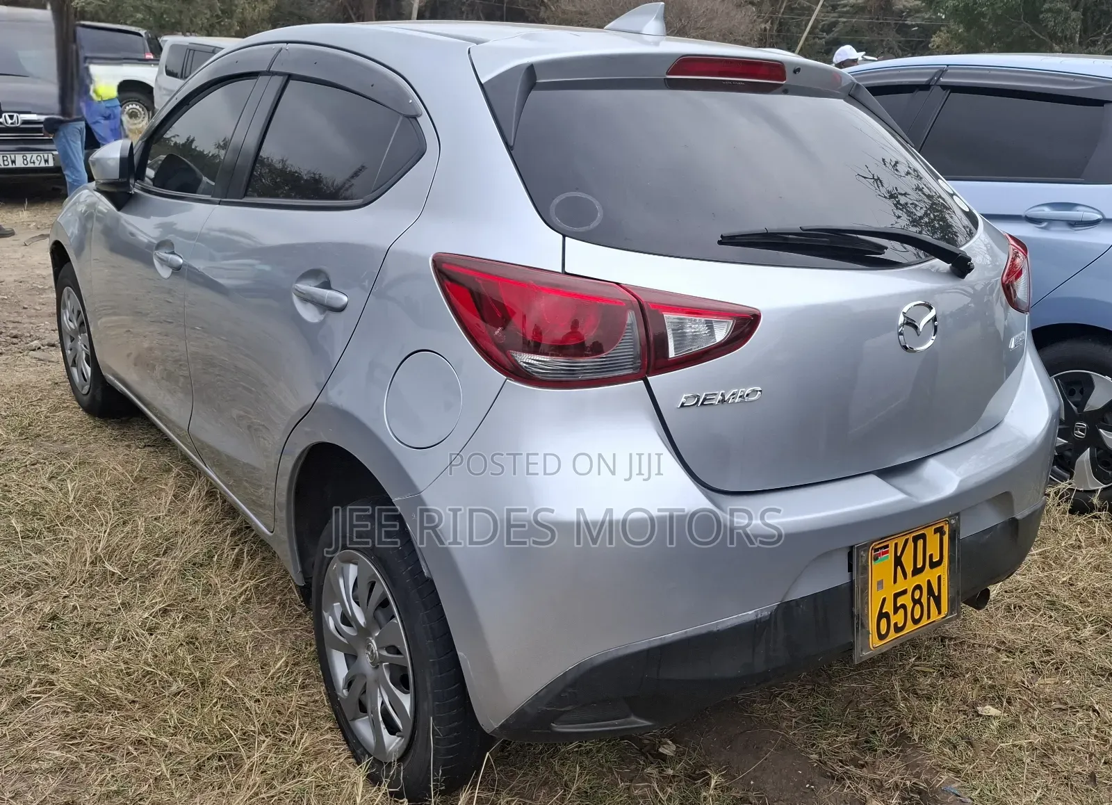 Mazda Demio 2017 Silver