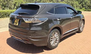 Toyota Harrier 2016