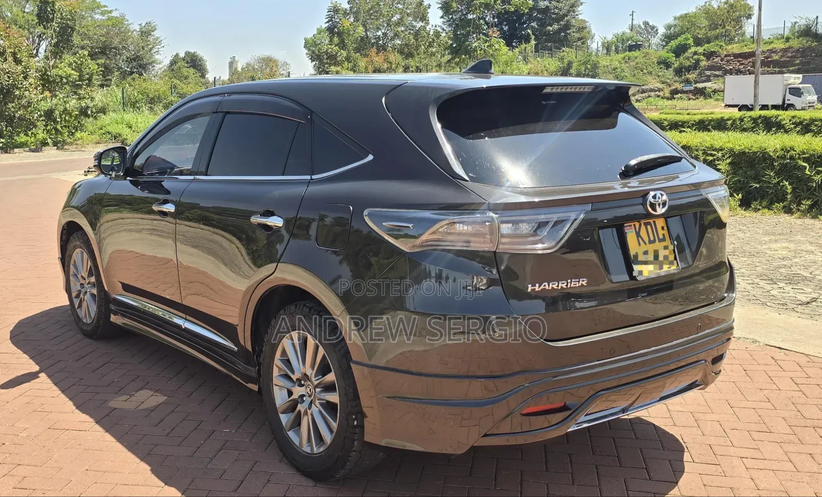 Toyota Harrier 2016