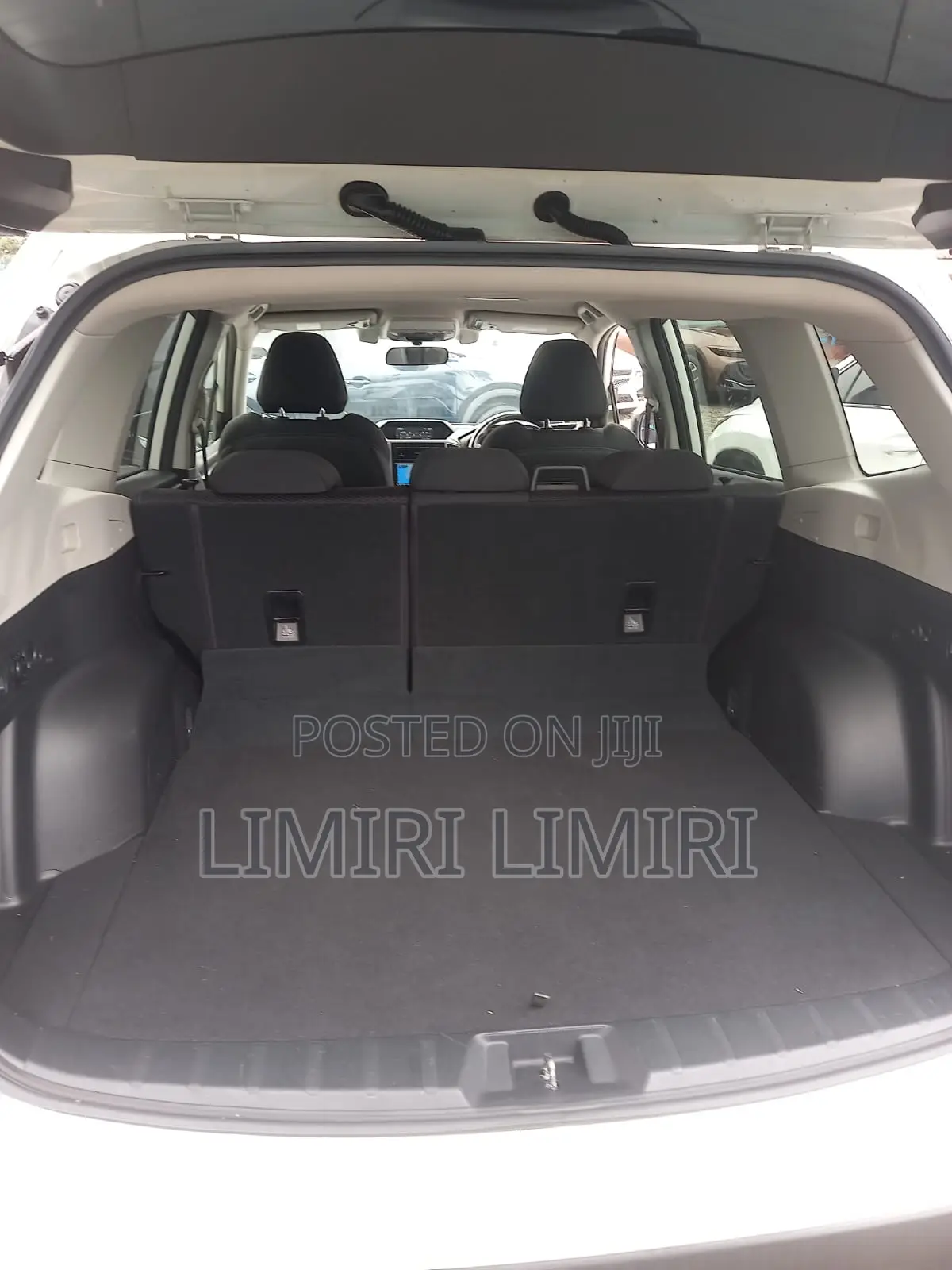 Subaru Forester Premium AWD 2019 White