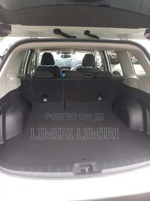 Subaru Forester Premium AWD 2019 White