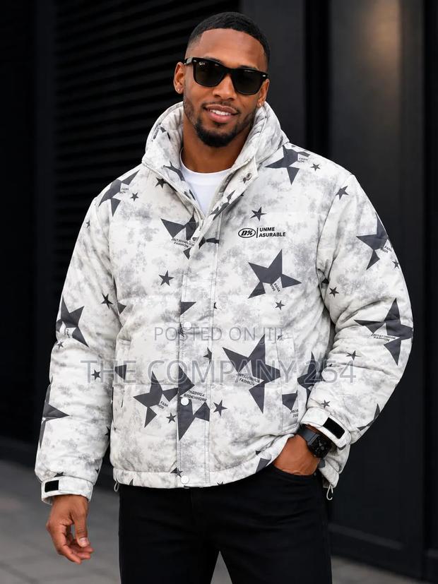 Quality Casual Designer Puffed Men All Weather Jacket Available