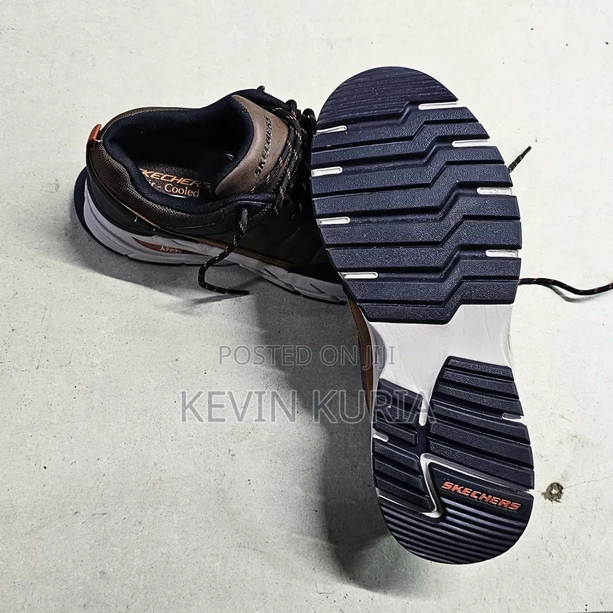 Skechers ArchFit Size 11/46 30cm