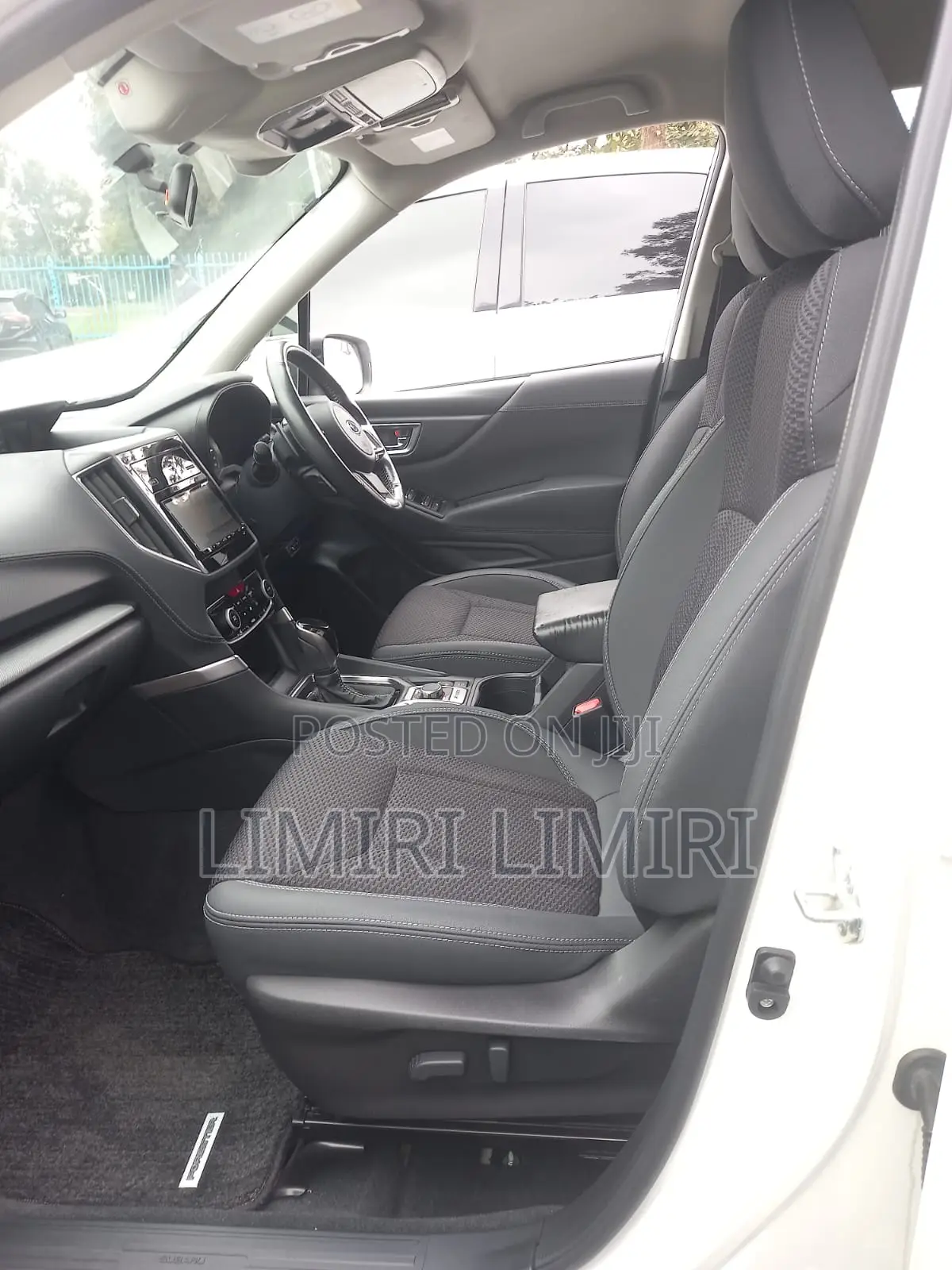 Subaru Forester Premium AWD 2019 White
