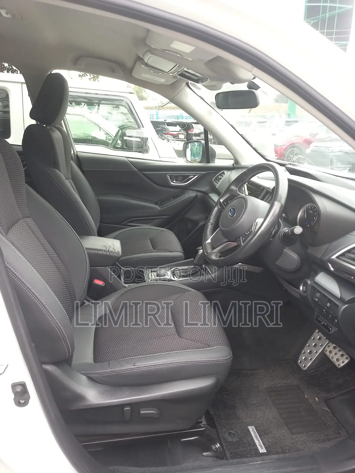 Subaru Forester Premium AWD 2019 White